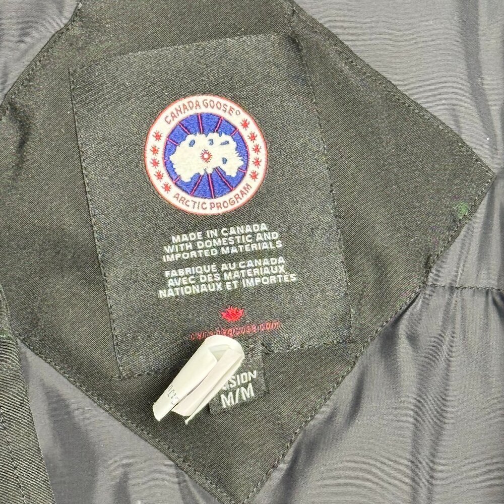 Canada Goose Men's Chilliwack Bomber Jacket in Black Sz M - Picture 5 of 16